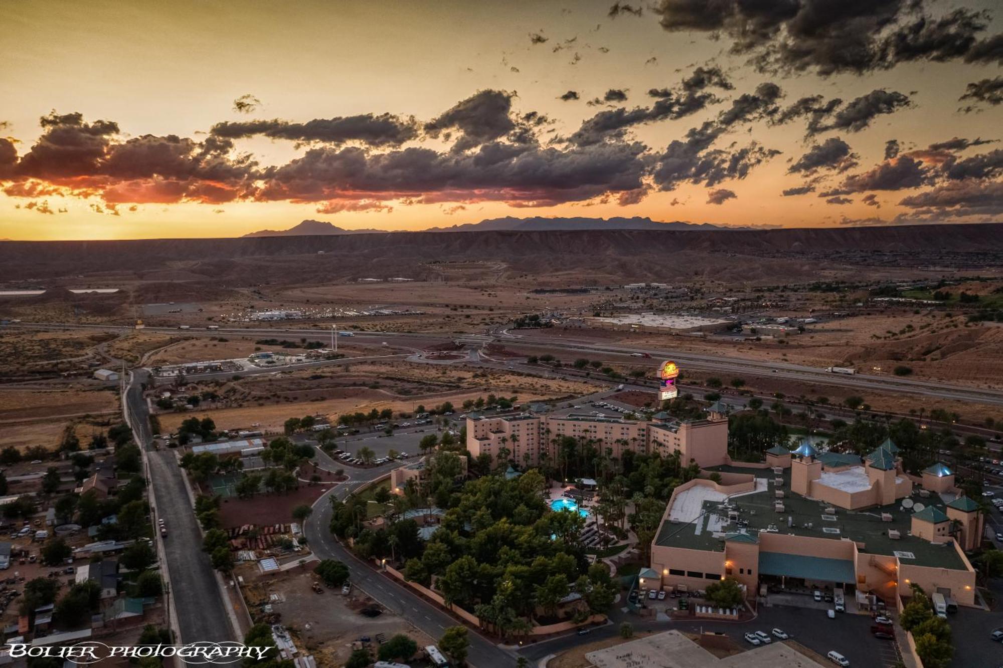 Golfer'S Oasis Condominium At Hawk Ridge Mesquite Exterior photo
